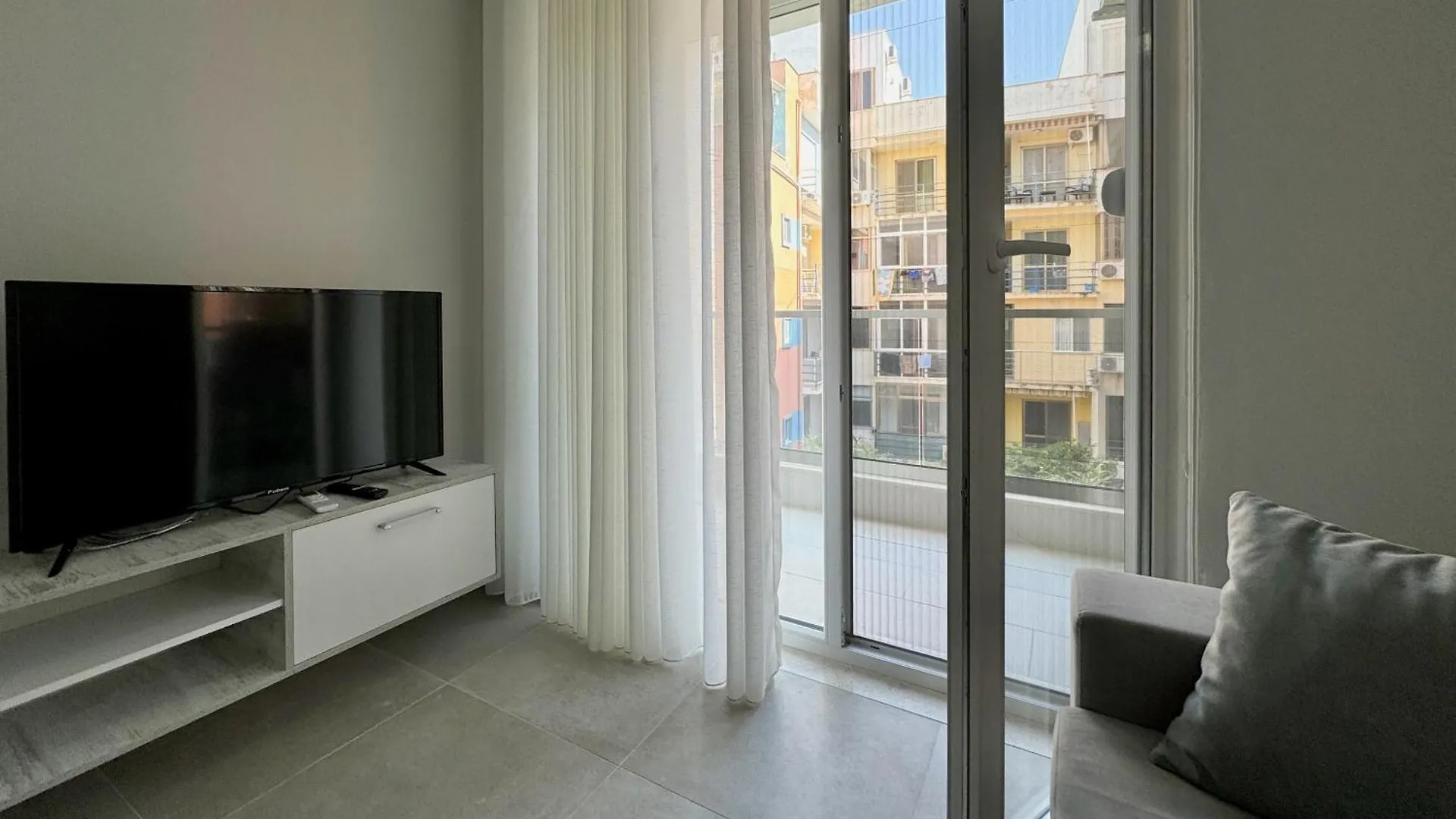 Sol Apartments Golem Golem  Albanien