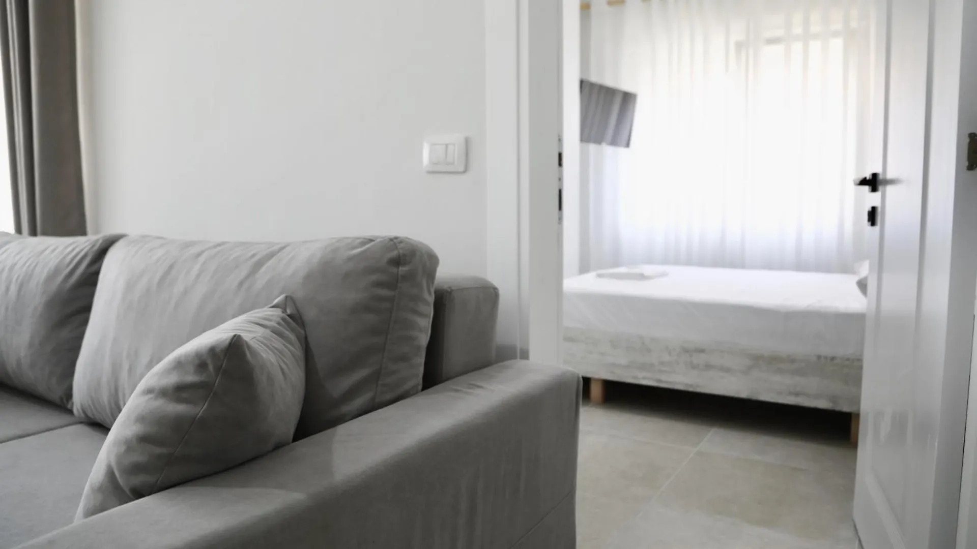 Sol Apartments Golem Golem  Albania