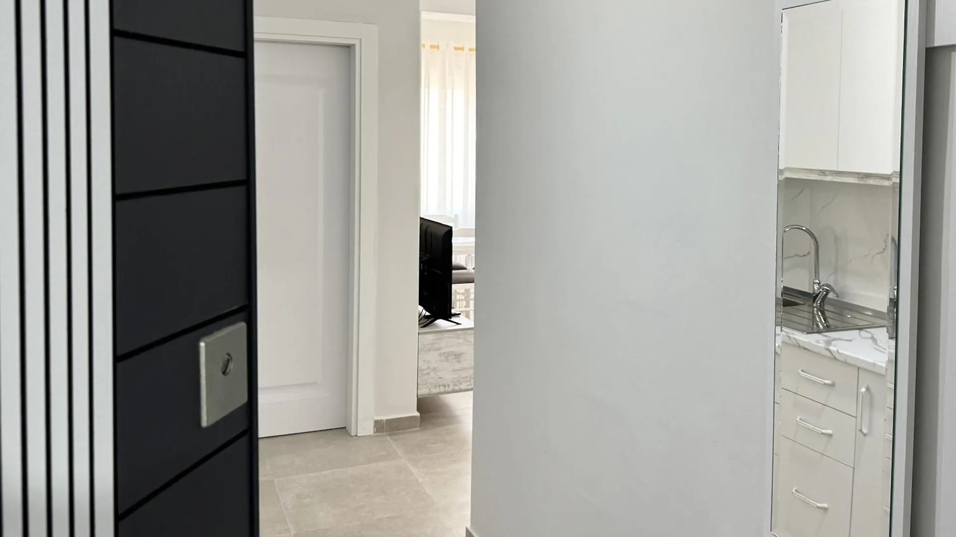 Sol Apartments Golem Golem  Albania