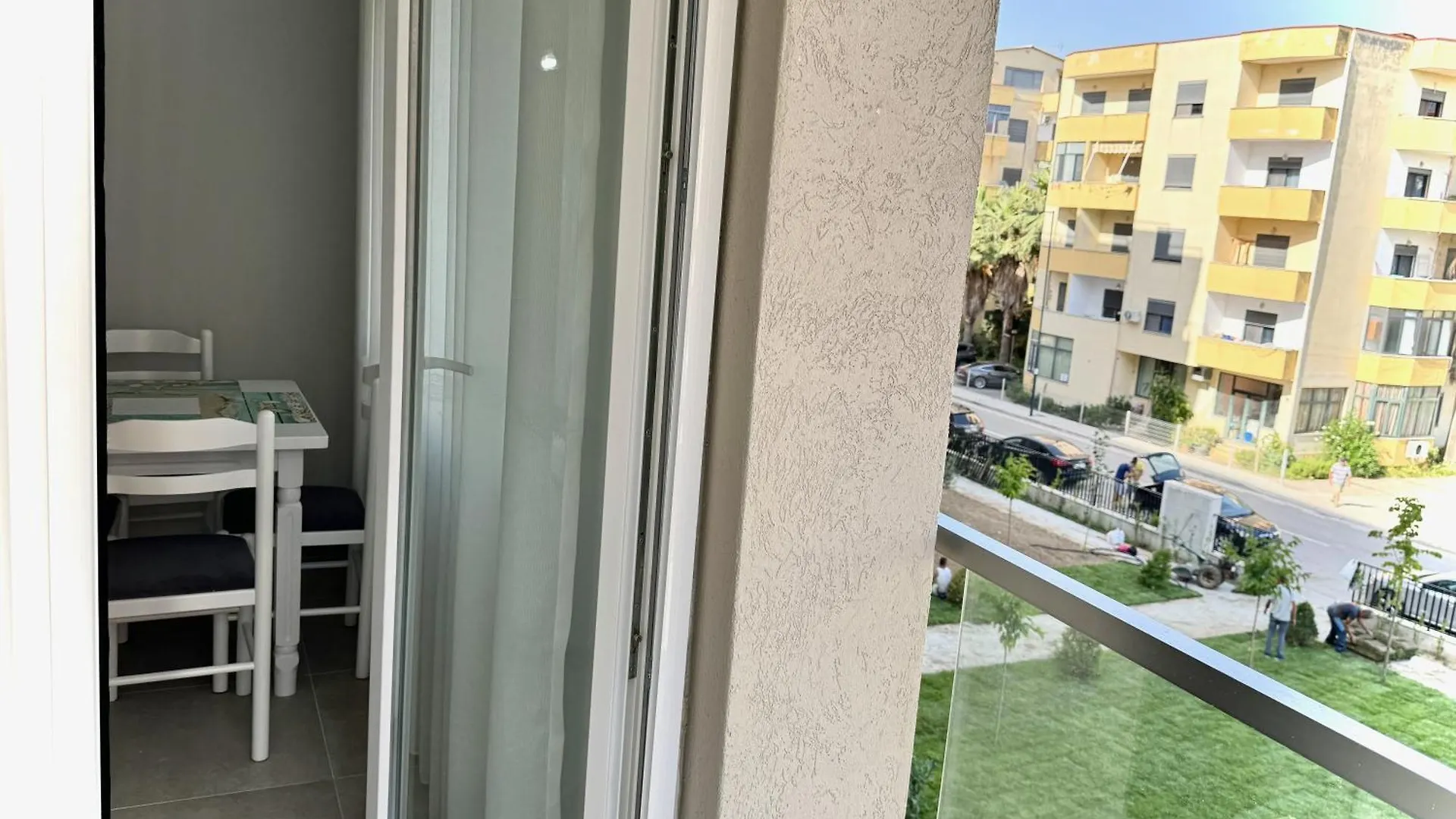 Sol Apartments Golem Golem  Albania