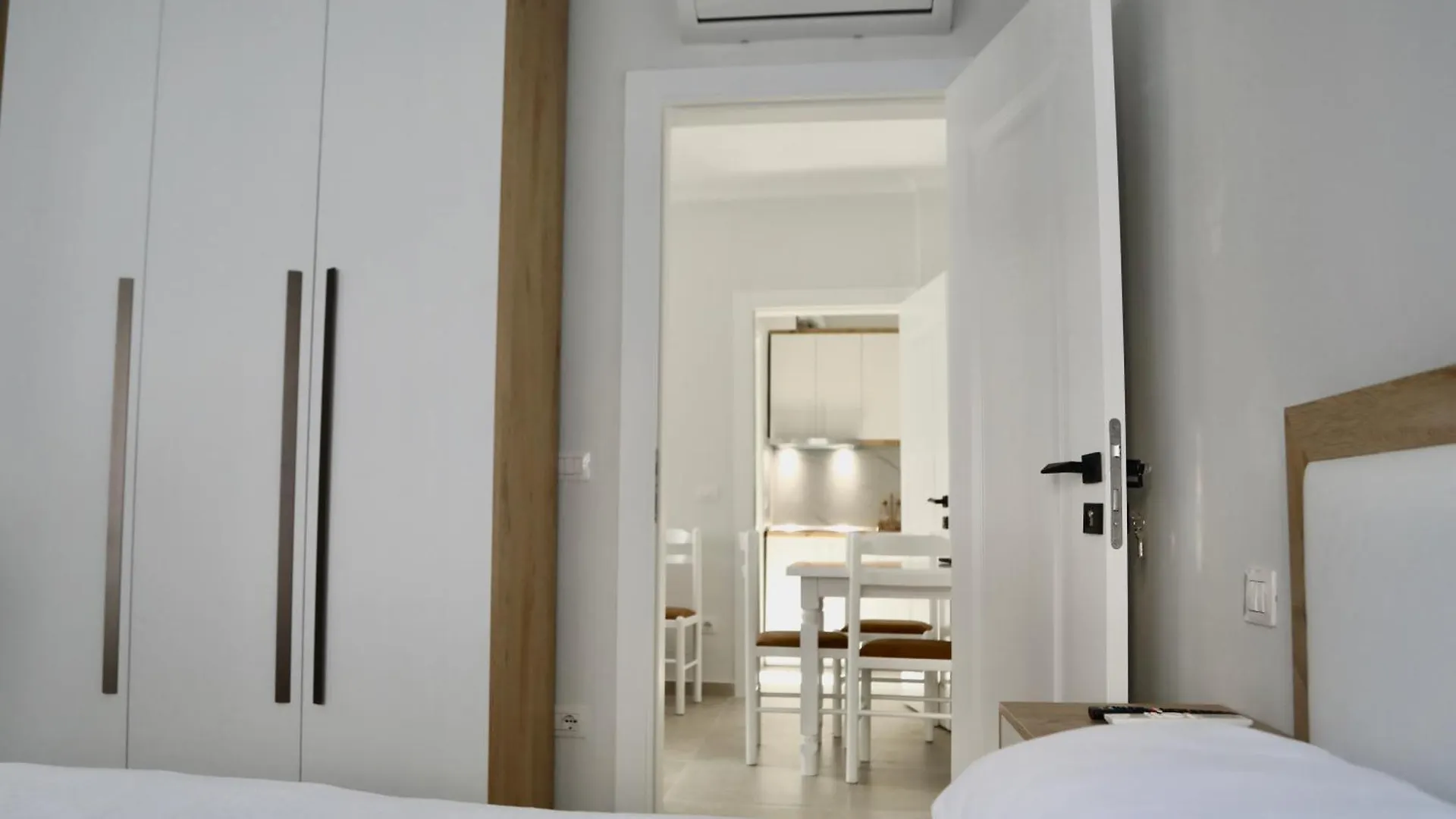 Sol Apartments Golem Golem