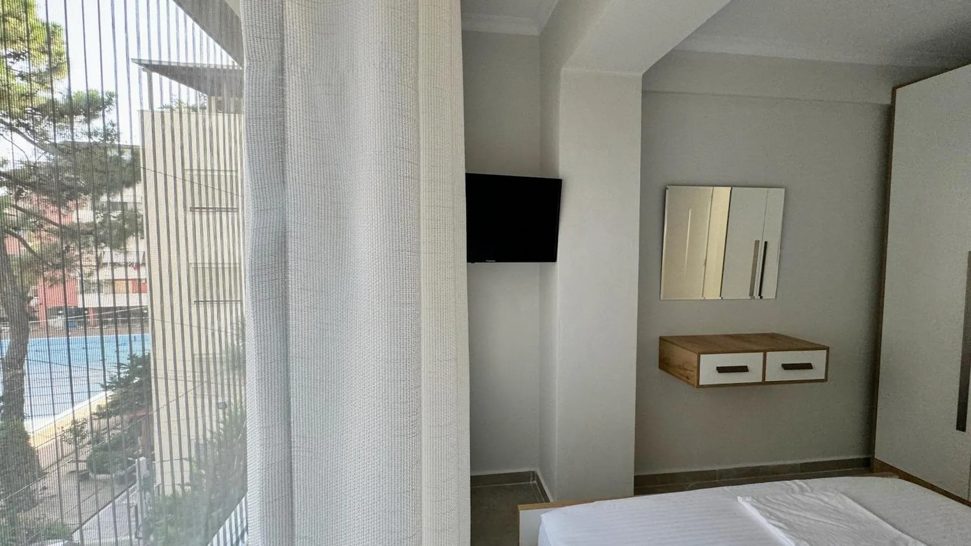 Sol Apartments Golem Golem