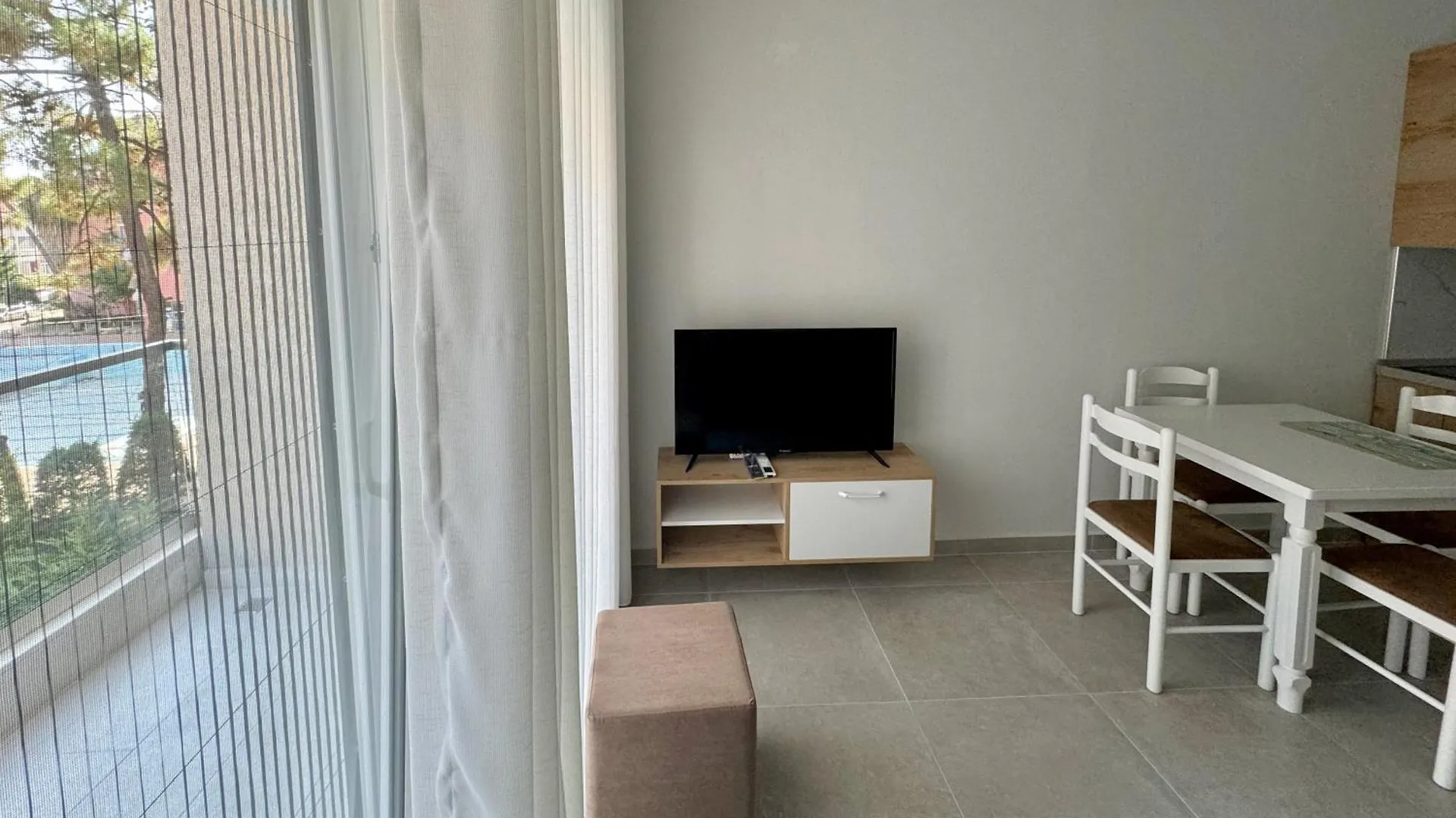 Sol Apartments Golem Golem